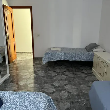 Gota De Mar بيت شباب لوس أبريغوس